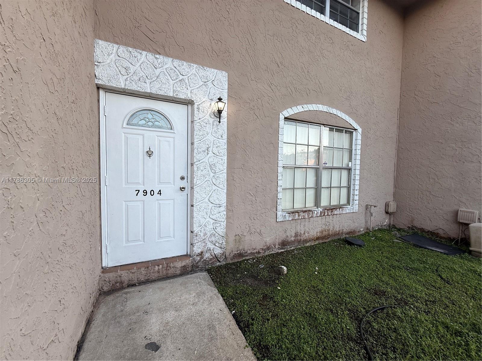 7904 Kimberly Blvd 403