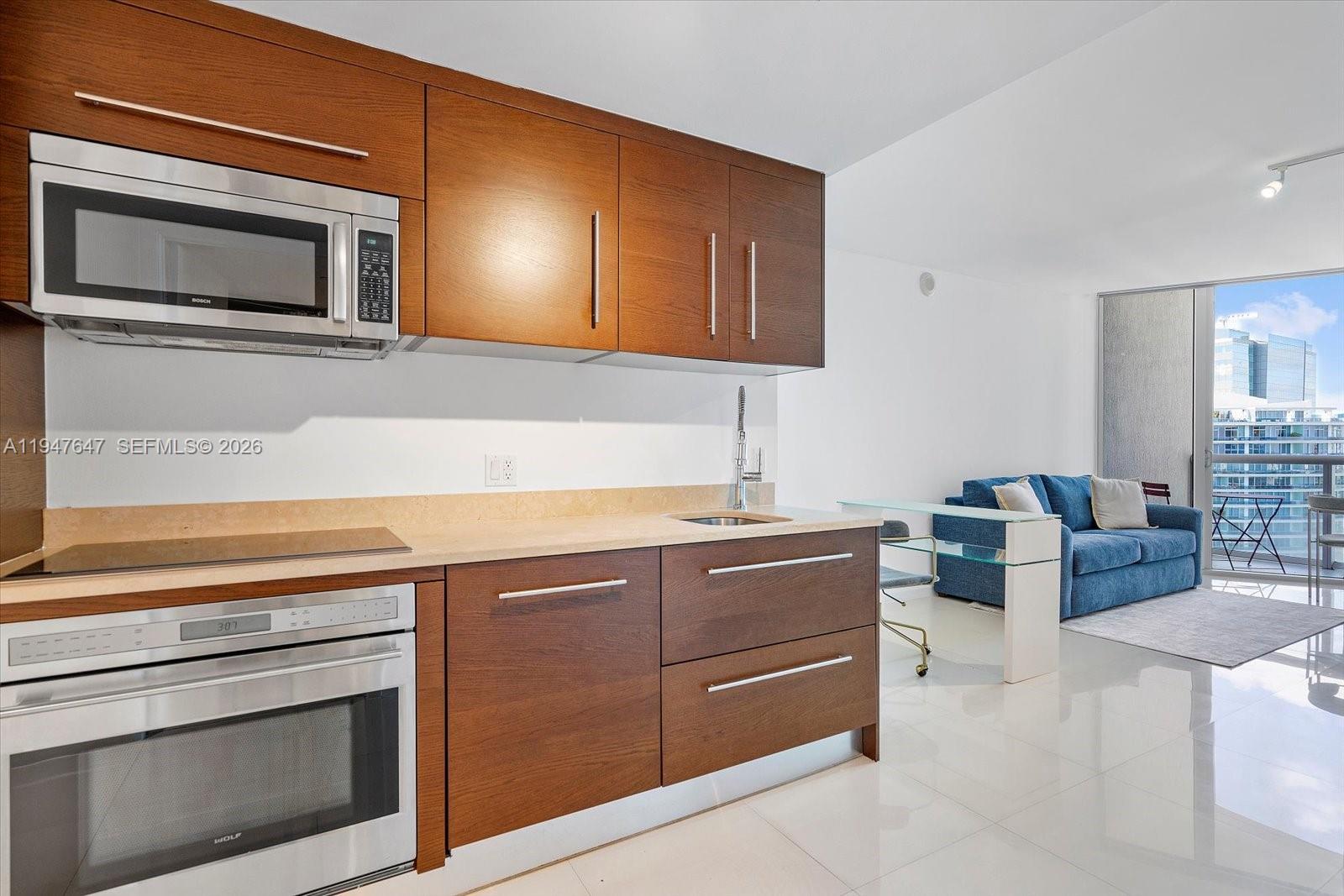 475 Brickell Ave 5208