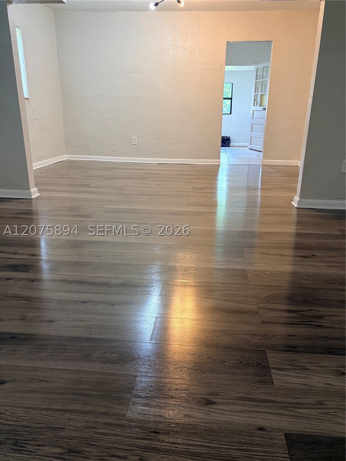 1927 NW 64th St