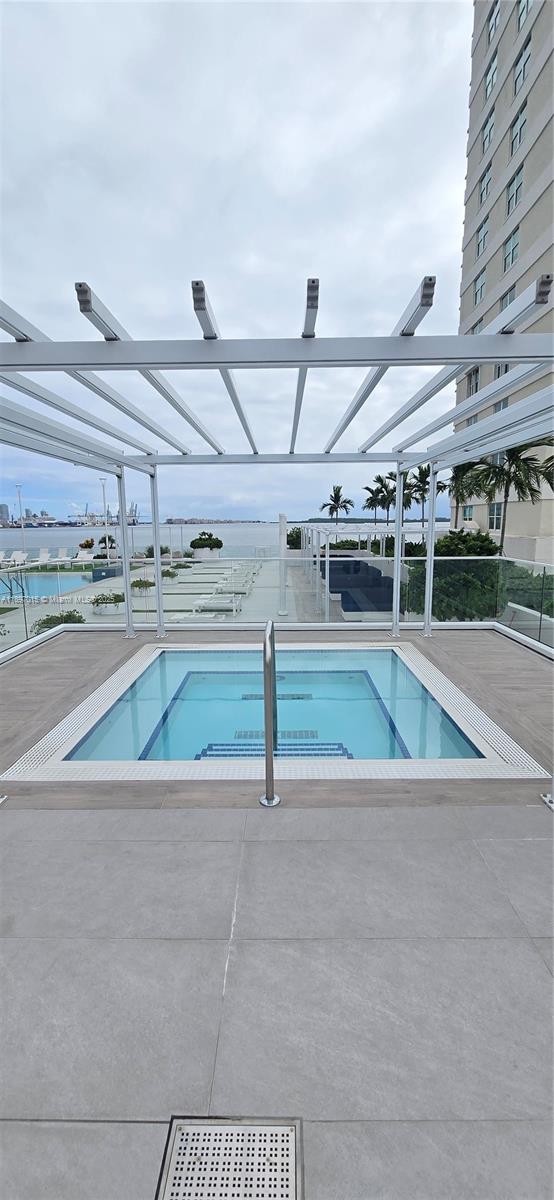 ISOLA CONDO - Residential Lease