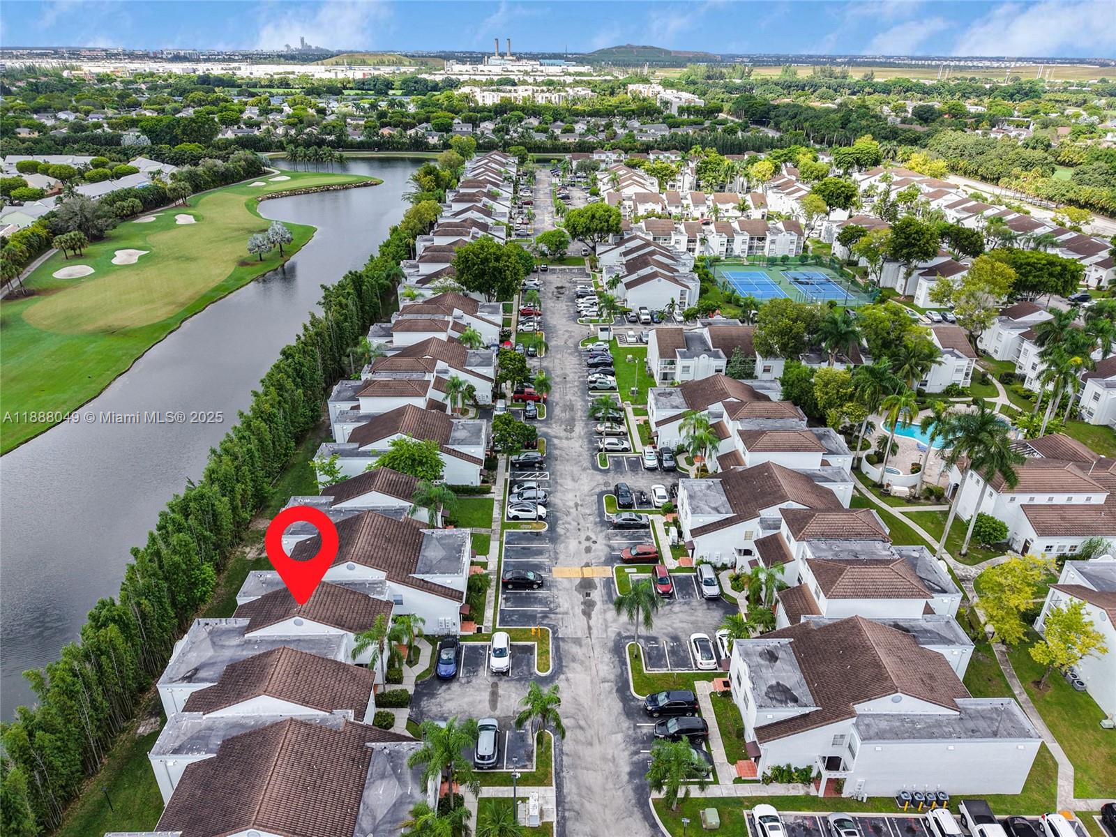 THE GREENS AT DORAL CONDO - Residential