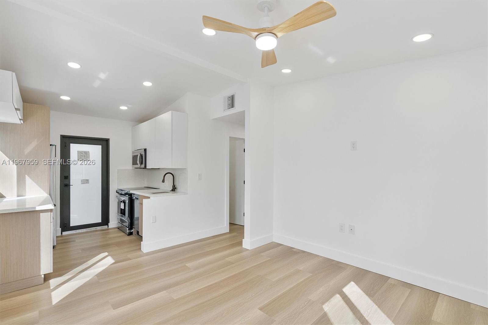 LAKE FOREST SEC ONE - Residential