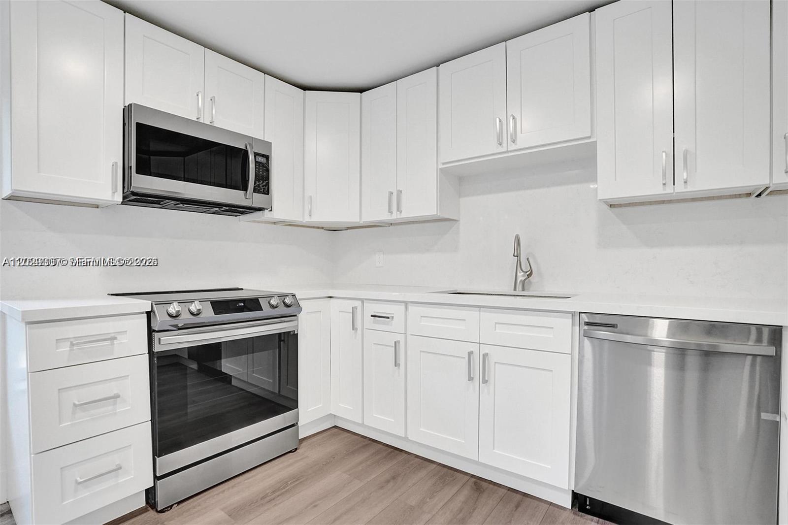 630 NE 52nd Ter 0