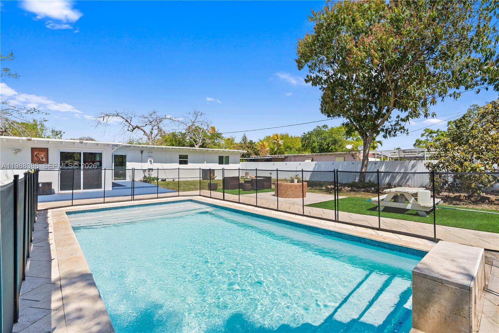 PRIMROSE PARK 2ND PL - Residential