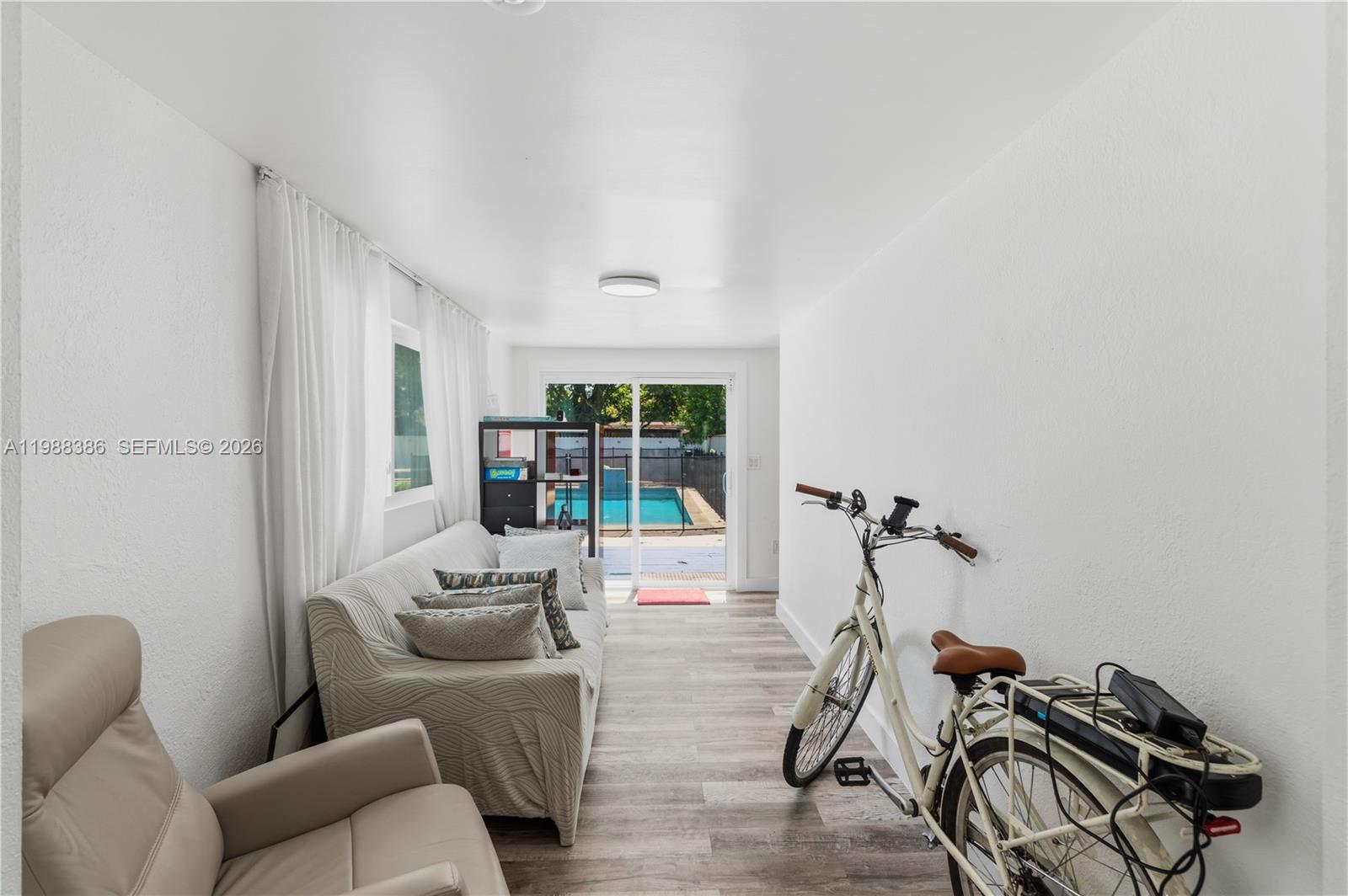 PRIMROSE PARK 2ND PL - Residential