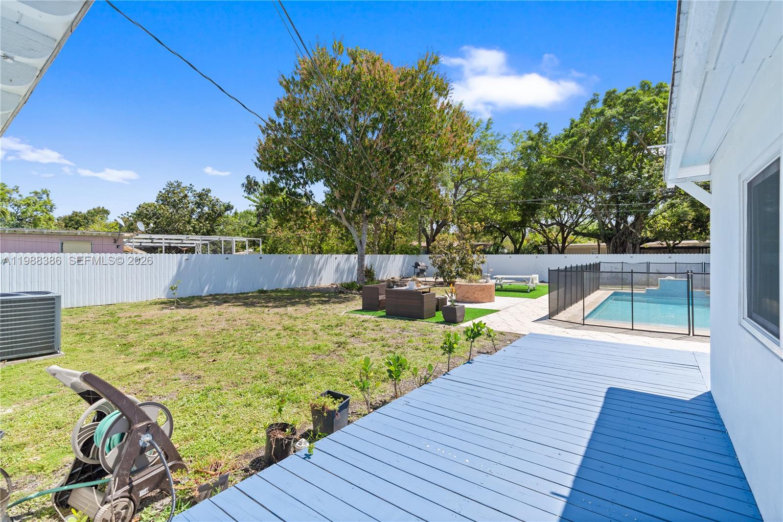 PRIMROSE PARK 2ND PL - Residential