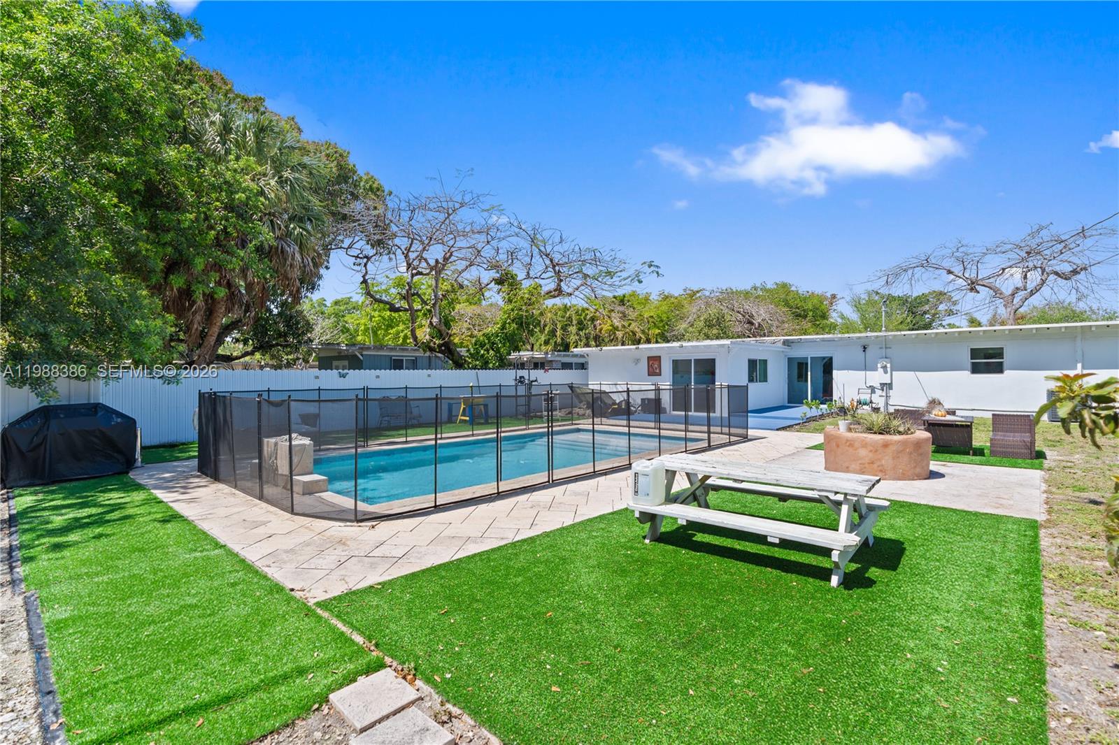 PRIMROSE PARK 2ND PL - Residential