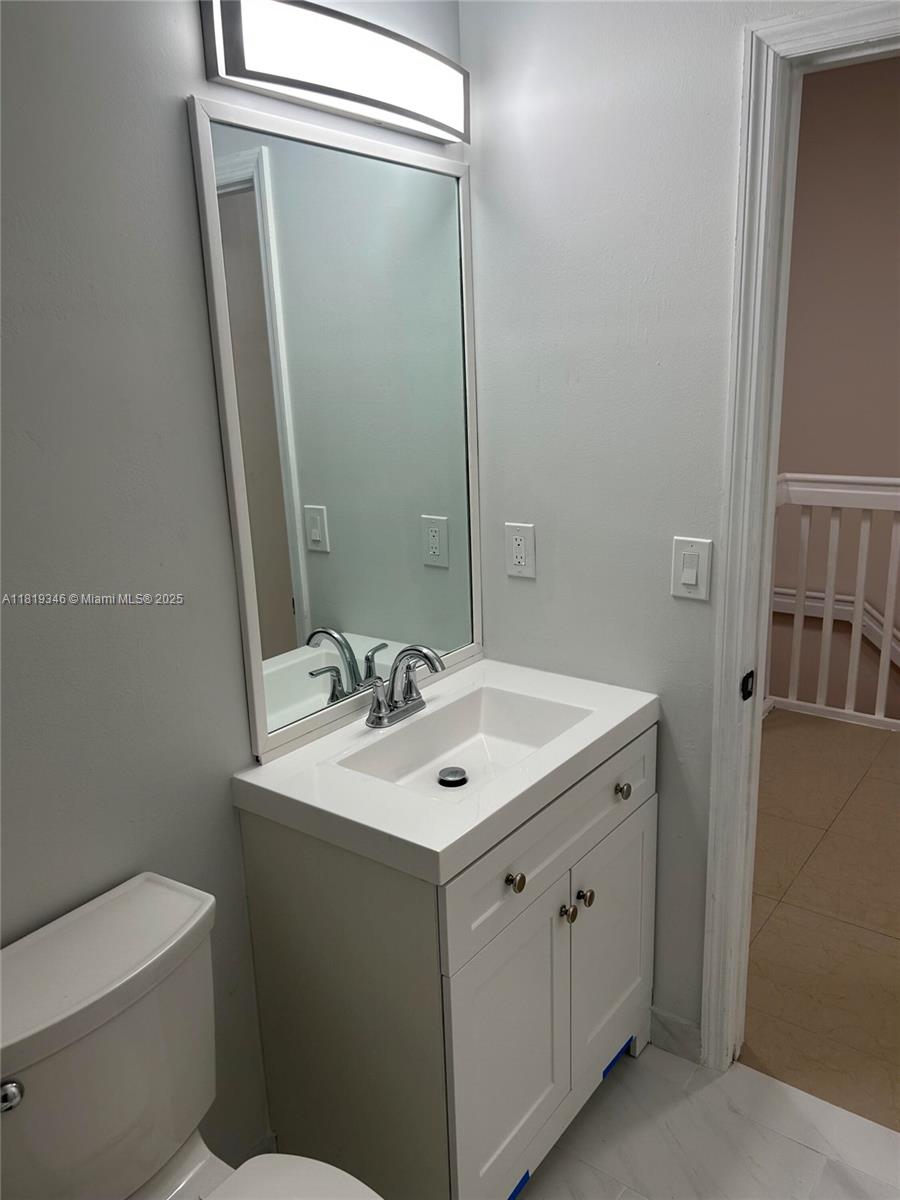 THUNDERBIRD PARK - Residential Lease