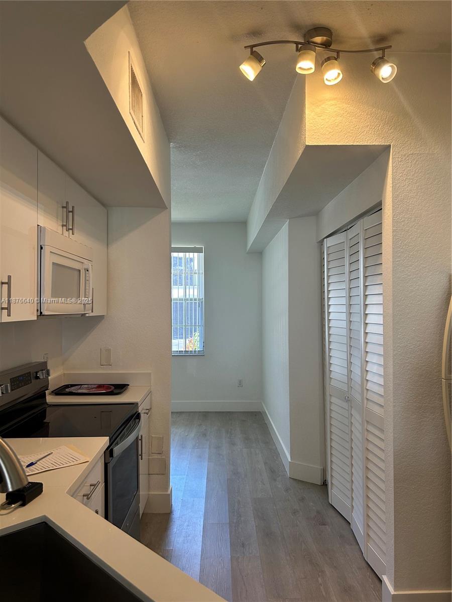 VILLAS DE TUSCANY CONDO - Residential