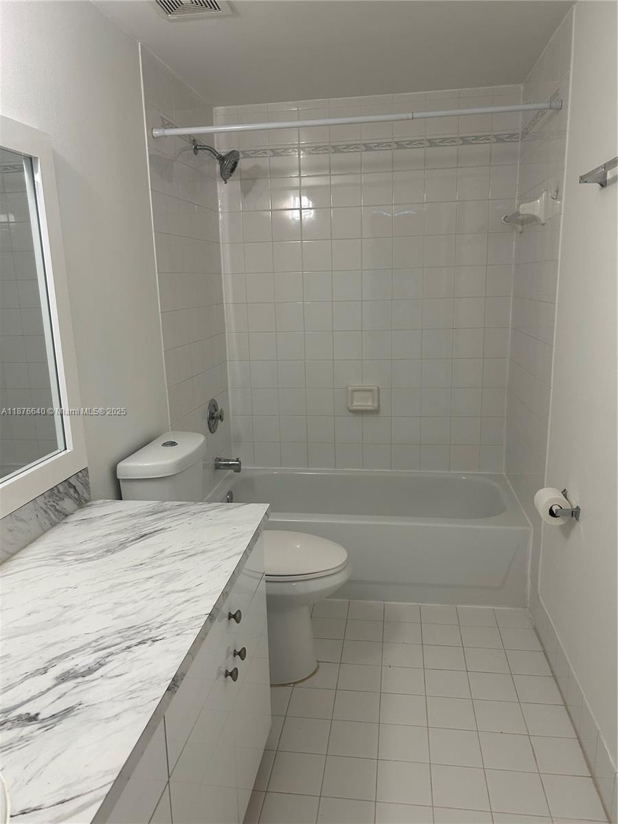 VILLAS DE TUSCANY CONDO - Residential