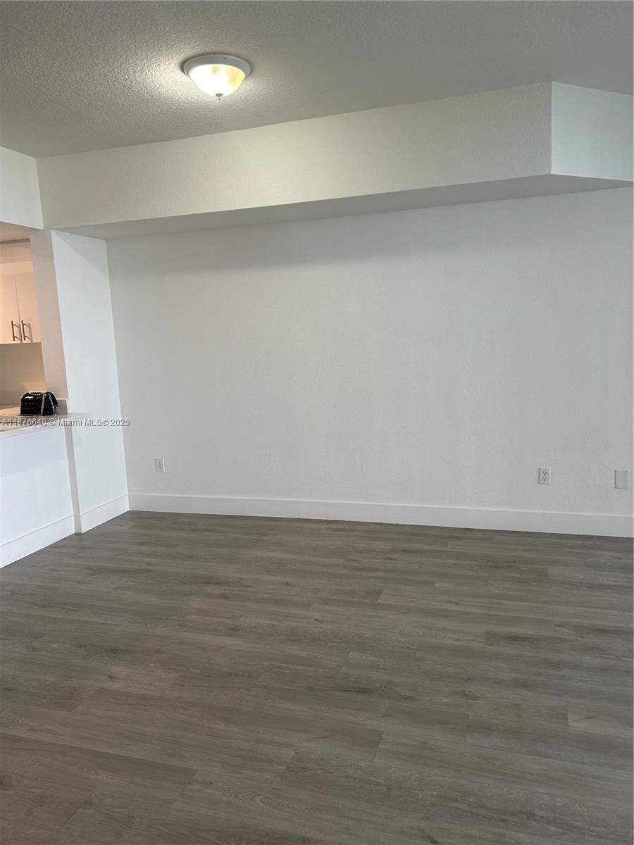 VILLAS DE TUSCANY CONDO - Residential