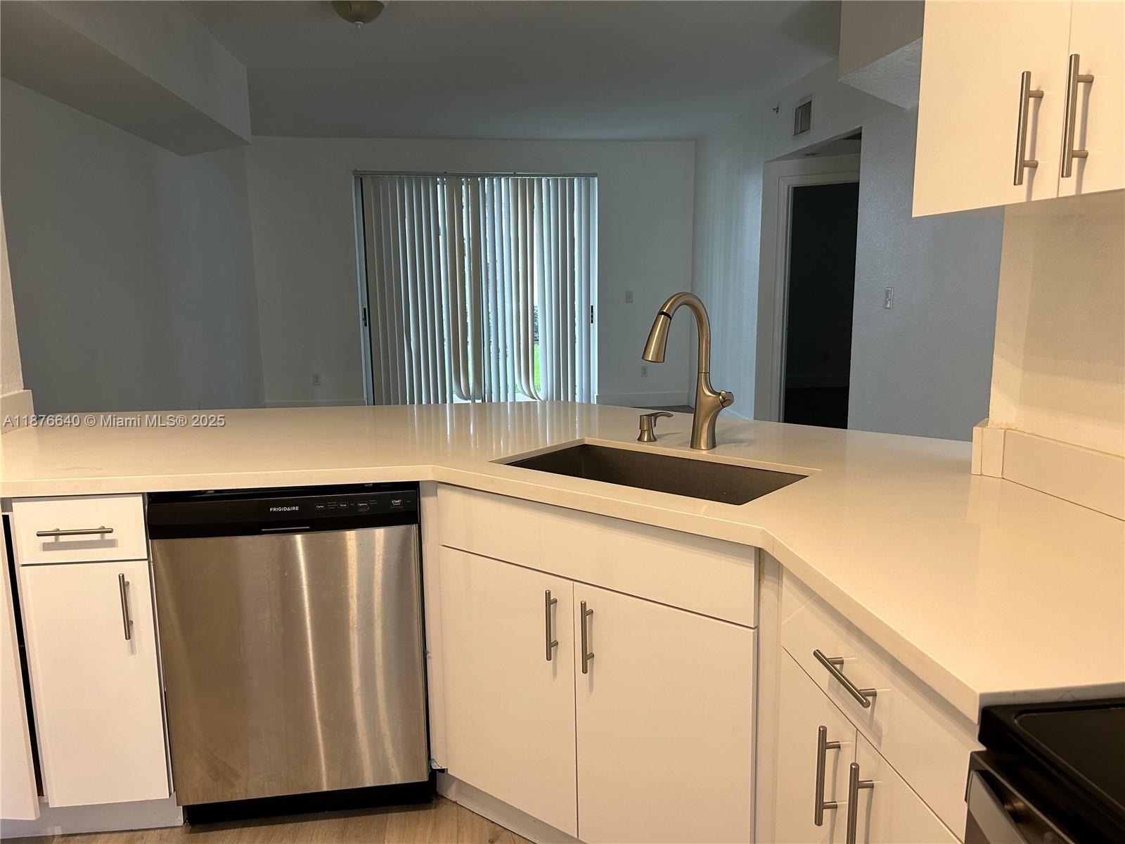 VILLAS DE TUSCANY CONDO - Residential