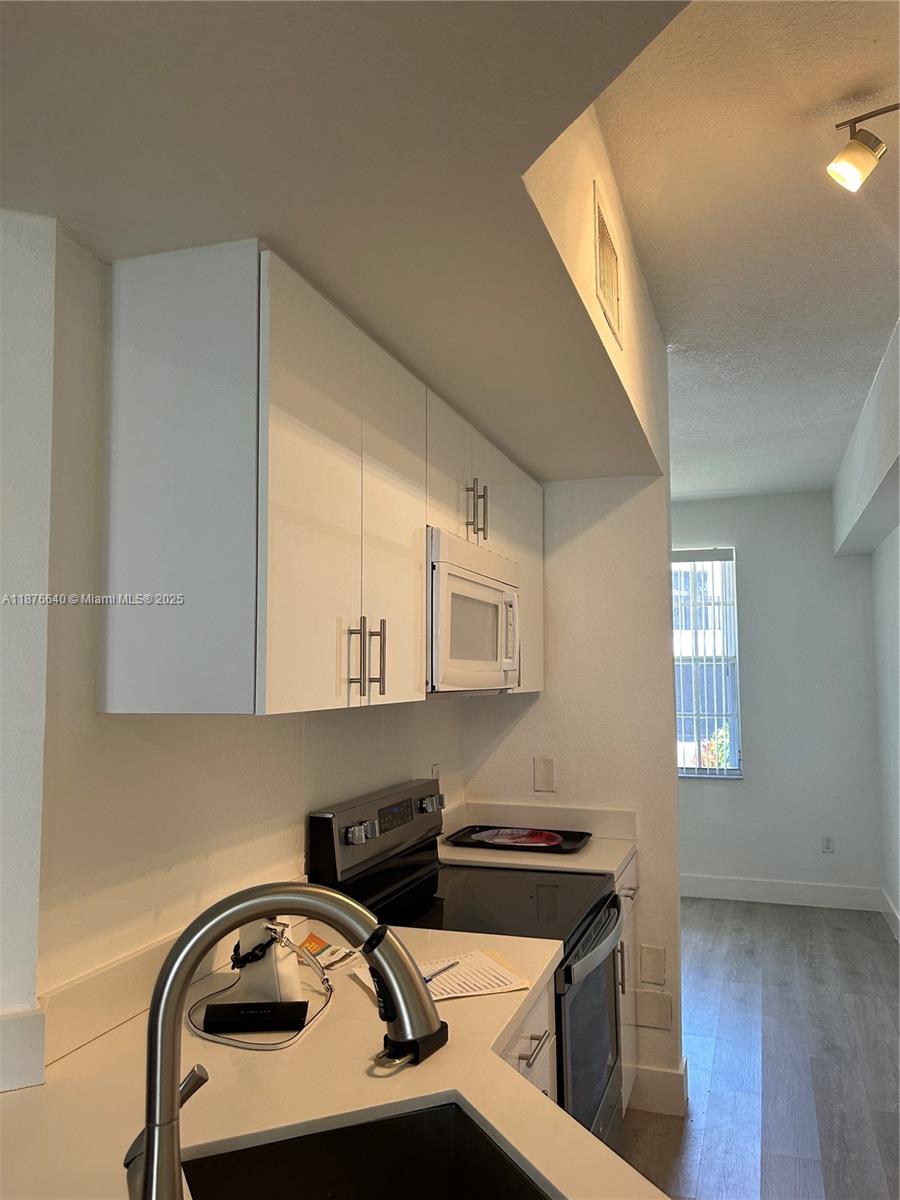 VILLAS DE TUSCANY CONDO - Residential