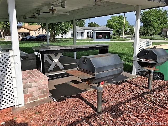 Woodlands Sec Five 67-43 - Residential Lease