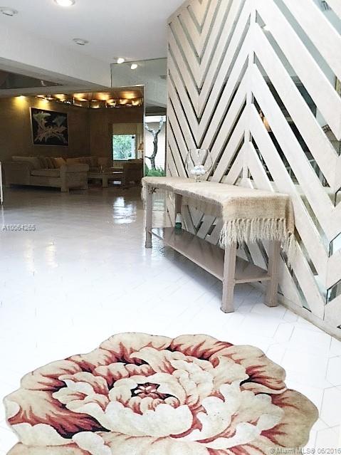 Woodlands Sec Five 67-43 - Residential Lease