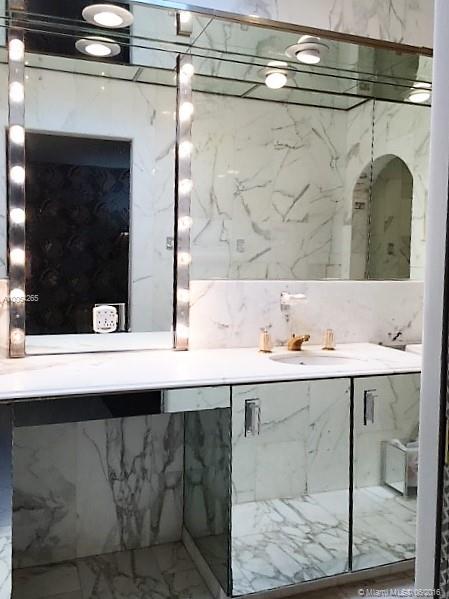 Woodlands Sec Five 67-43 - Residential Lease