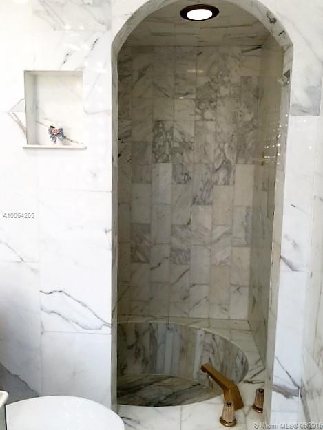 Woodlands Sec Five 67-43 - Residential Lease