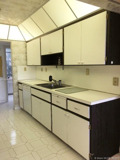 Woodlands Sec Five 67-43 - Residential Lease