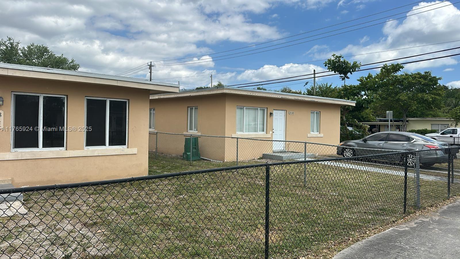Rental Property at 10150 Nw 8th Ave 811, Miami, Broward County, Florida - Bedrooms: 4 
Bathrooms: 2  - $3,500 MO.