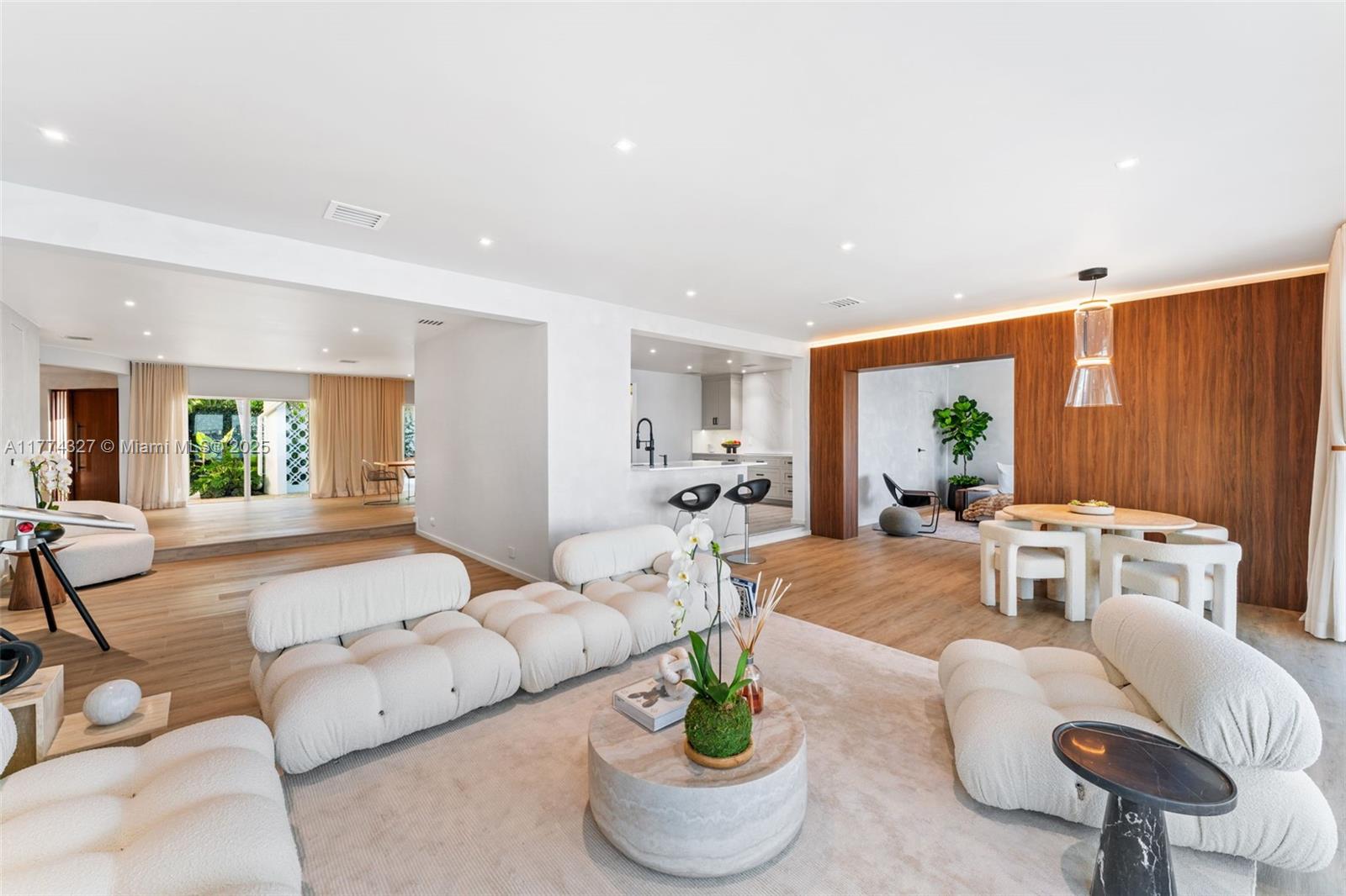 BISCAYNE ISL - Residential