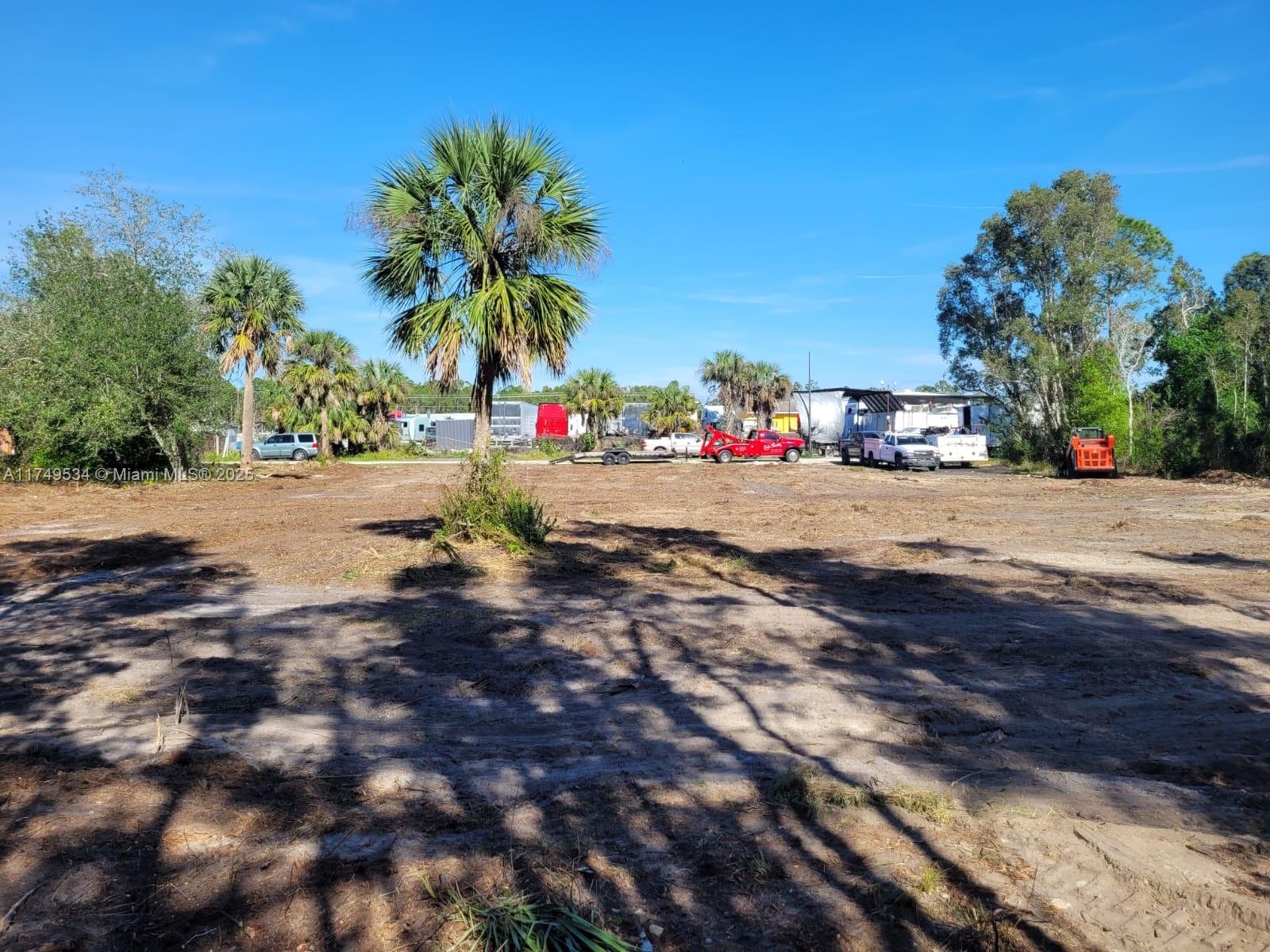 TROPICAL GULF ACRES UNIT 1 - Land