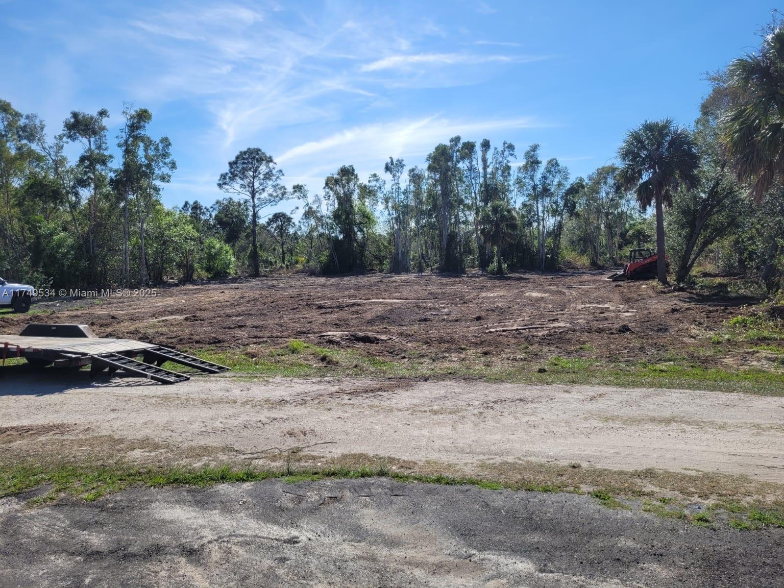 TROPICAL GULF ACRES UNIT 1 - Land