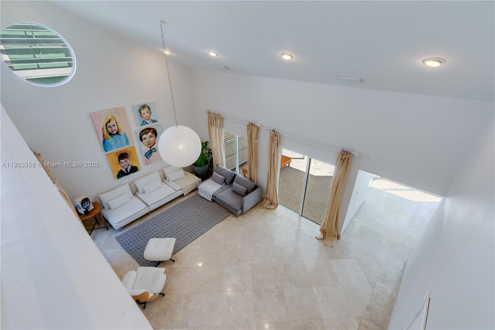 TROPICAL ISLE HOMES SUB 1 - Residential