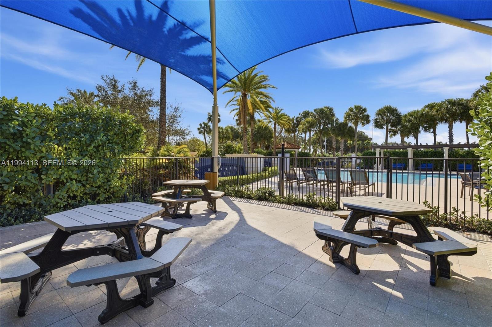 PEMBROKE LAKES SOUTH - Residential