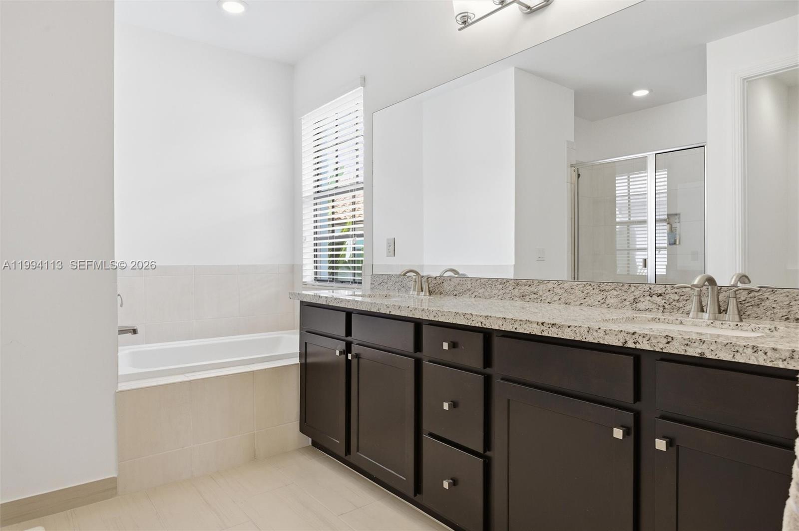 PEMBROKE LAKES SOUTH - Residential