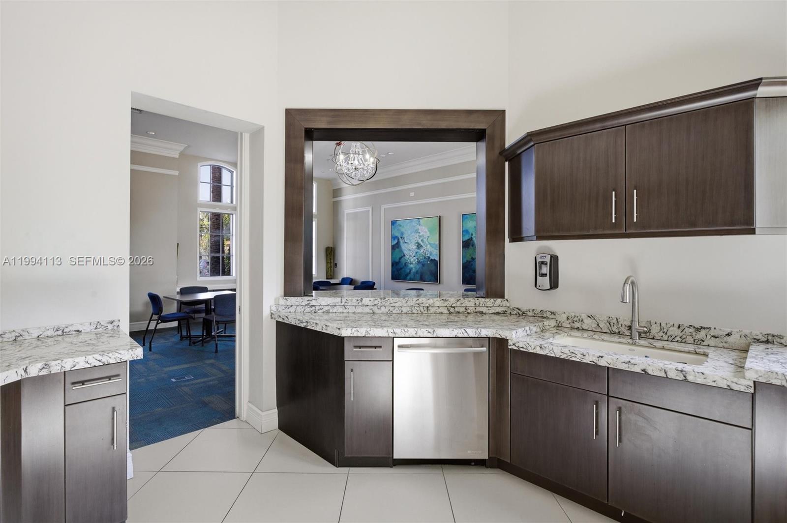 PEMBROKE LAKES SOUTH - Residential