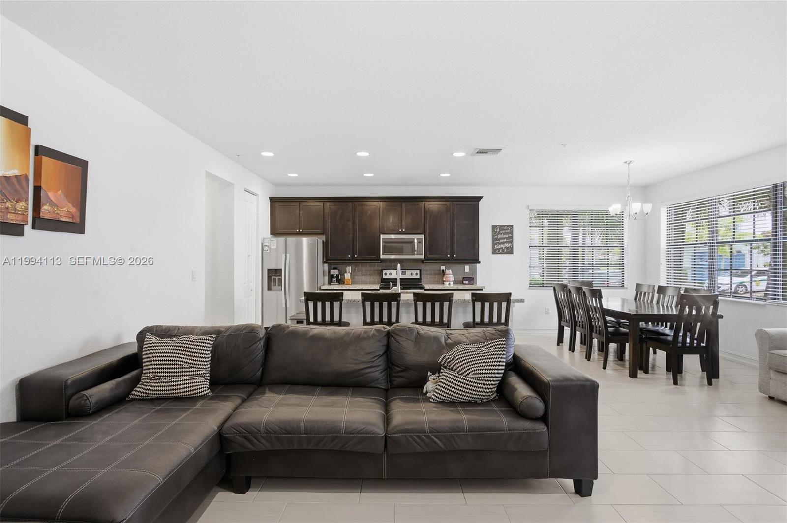 PEMBROKE LAKES SOUTH - Residential