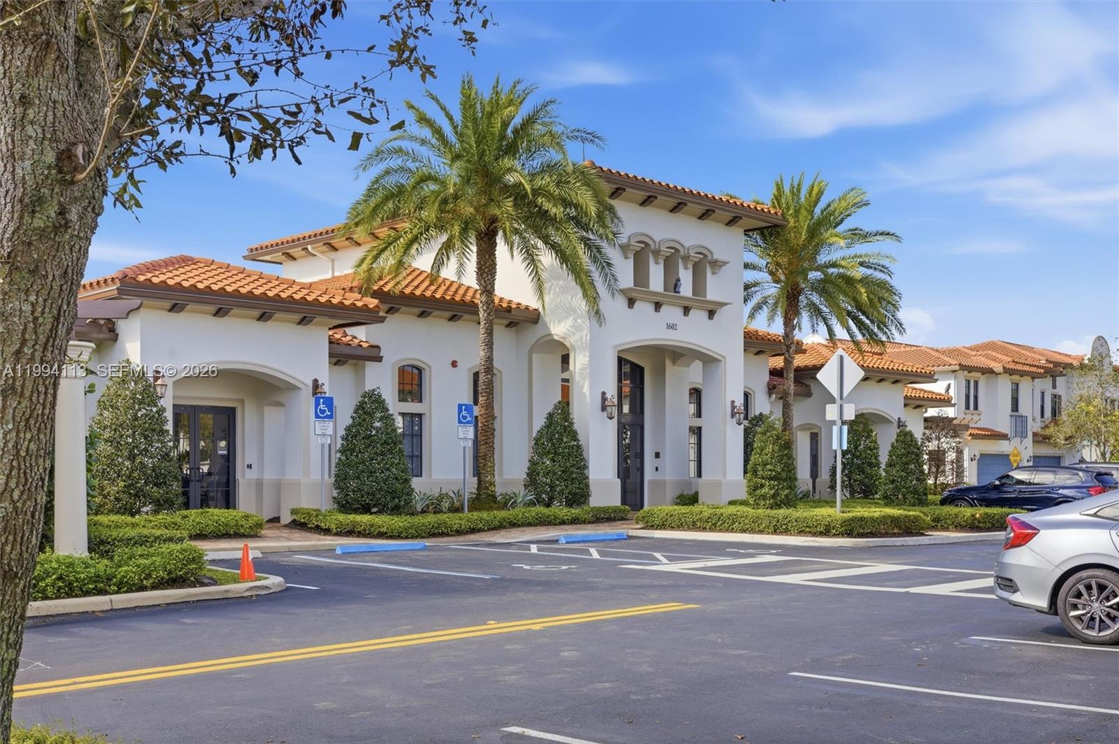 PEMBROKE LAKES SOUTH - Residential