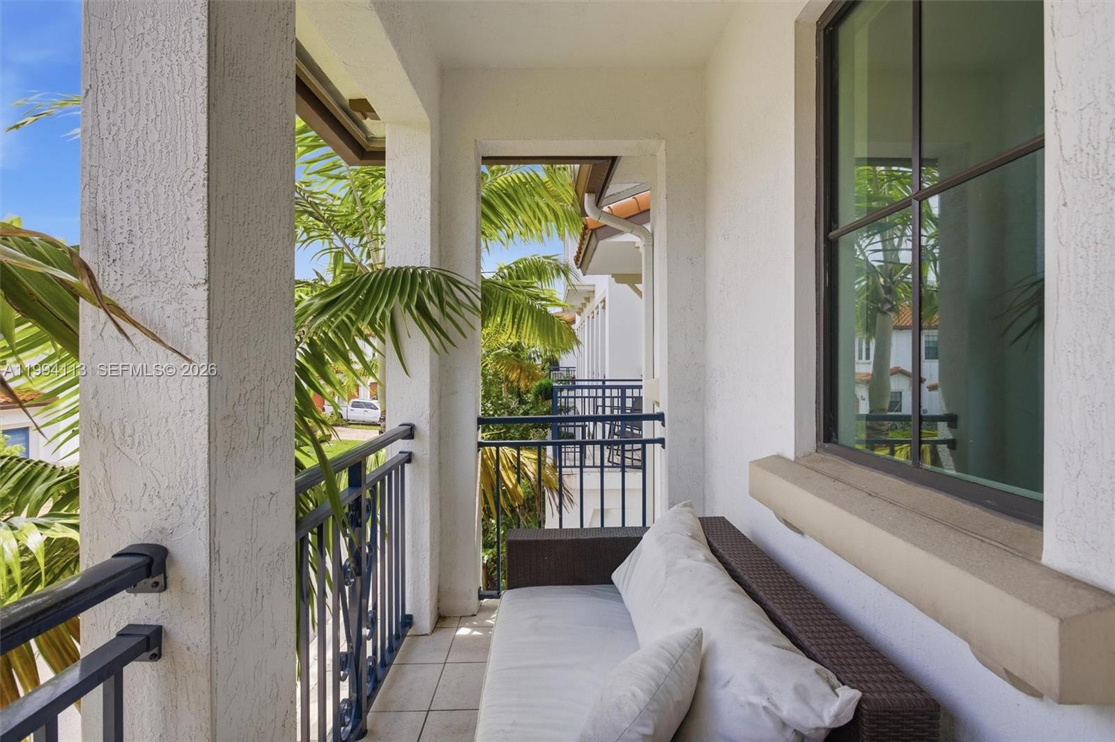 PEMBROKE LAKES SOUTH - Residential