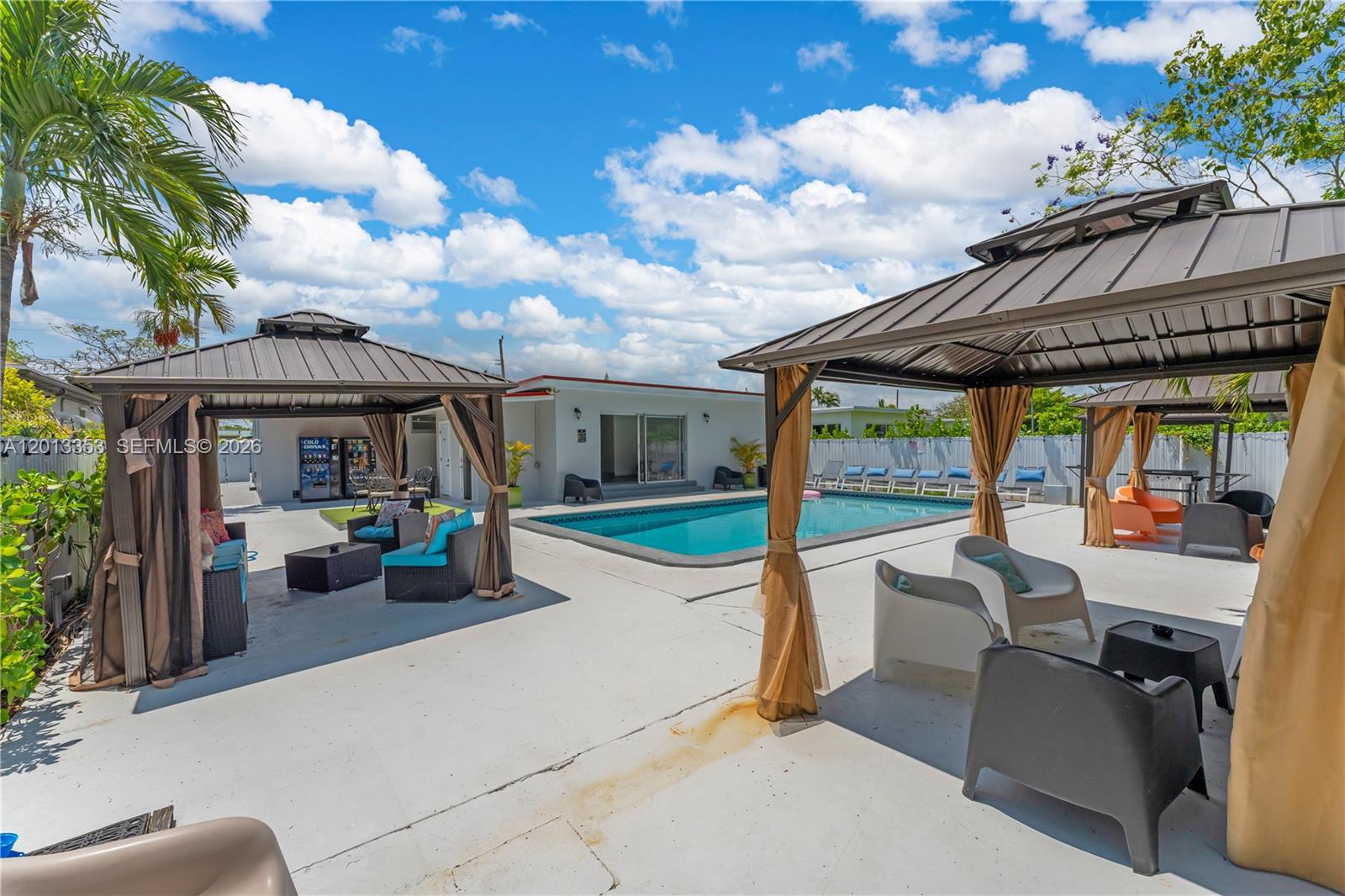 CORAL VILLAS REV - Residential