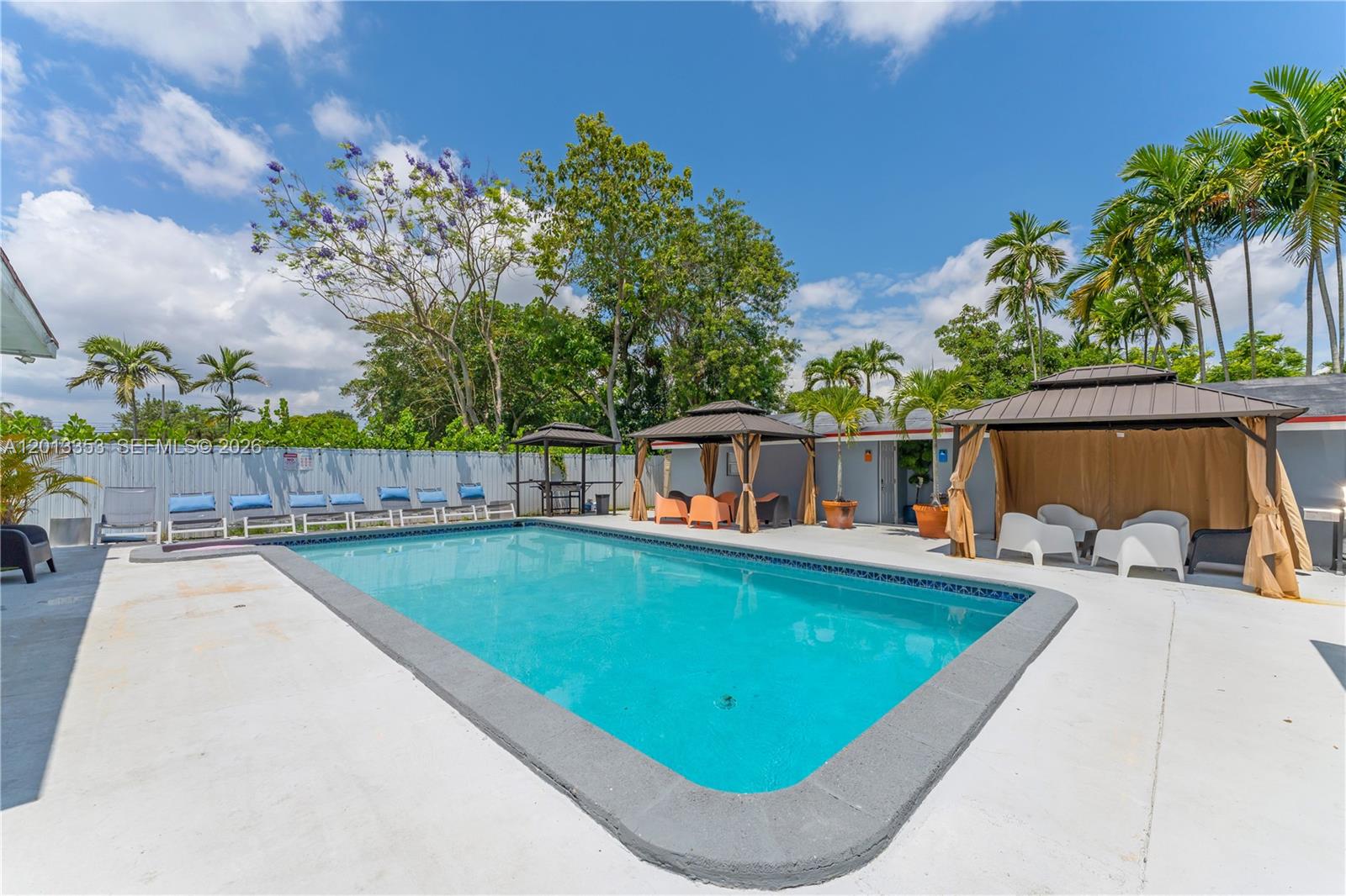 CORAL VILLAS REV - Residential