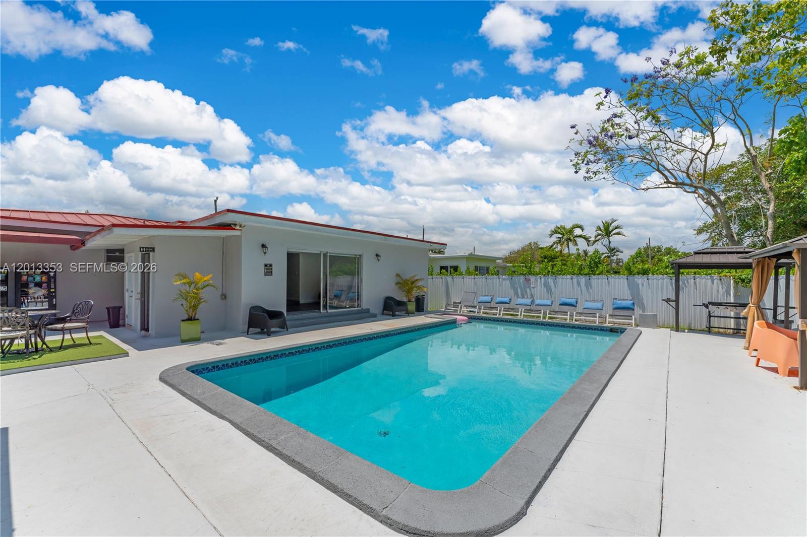 CORAL VILLAS REV - Residential