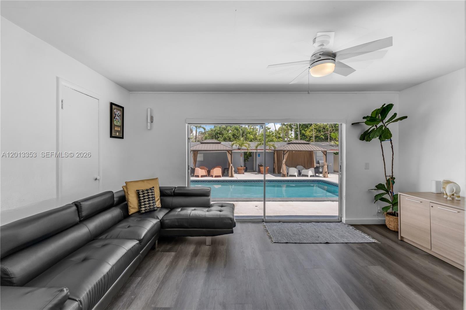 CORAL VILLAS REV - Residential