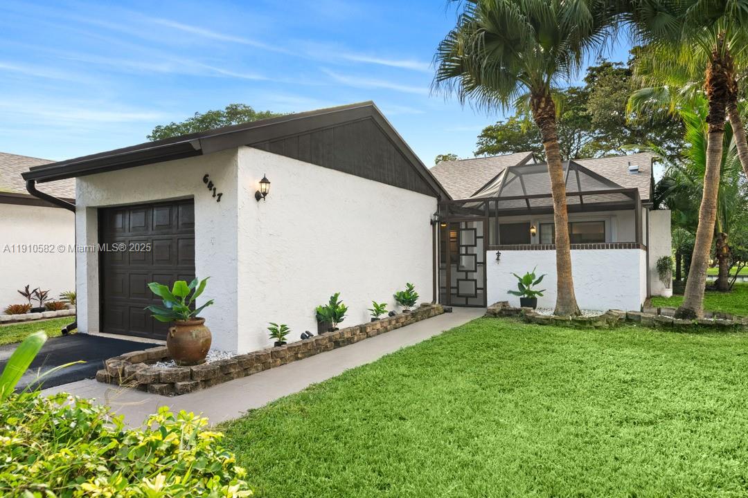 6417 W Pinehurst Cir W E23