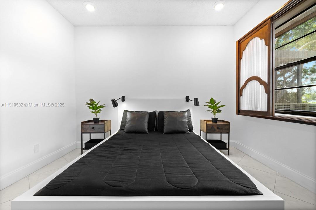 WEDGEWOOD CONDOMINIUM - Residential