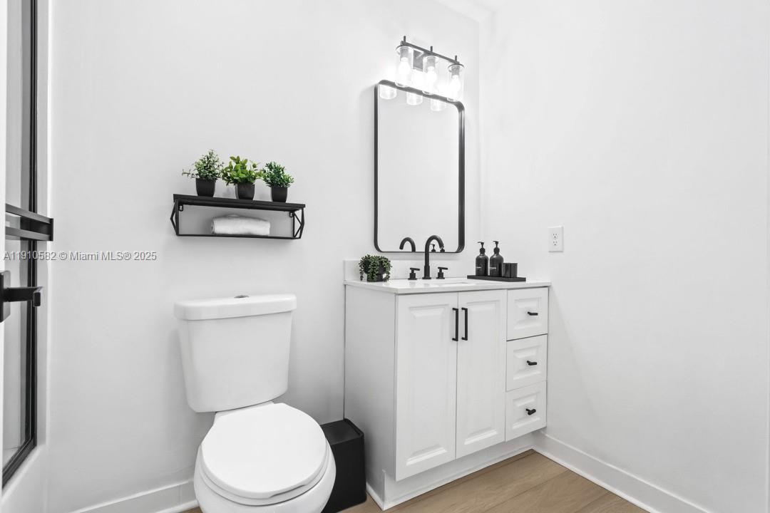 WEDGEWOOD CONDOMINIUM - Residential