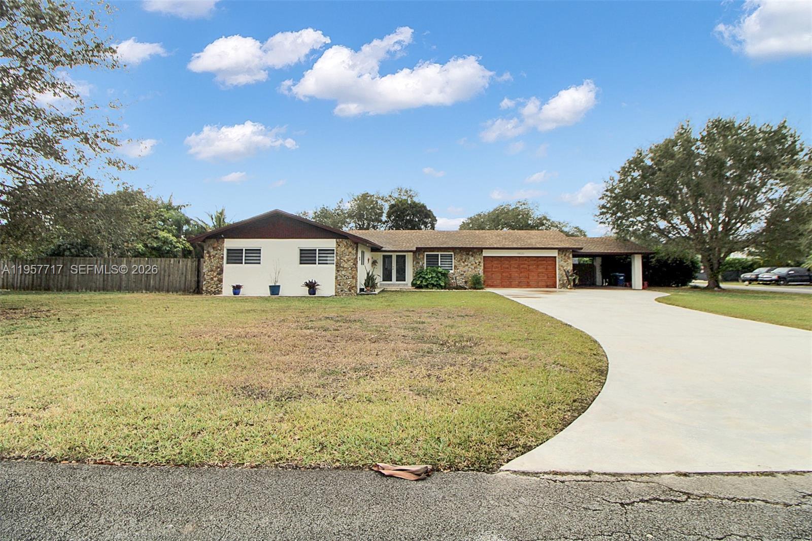 HIDEAWAY PINES SEC 2 - Residential