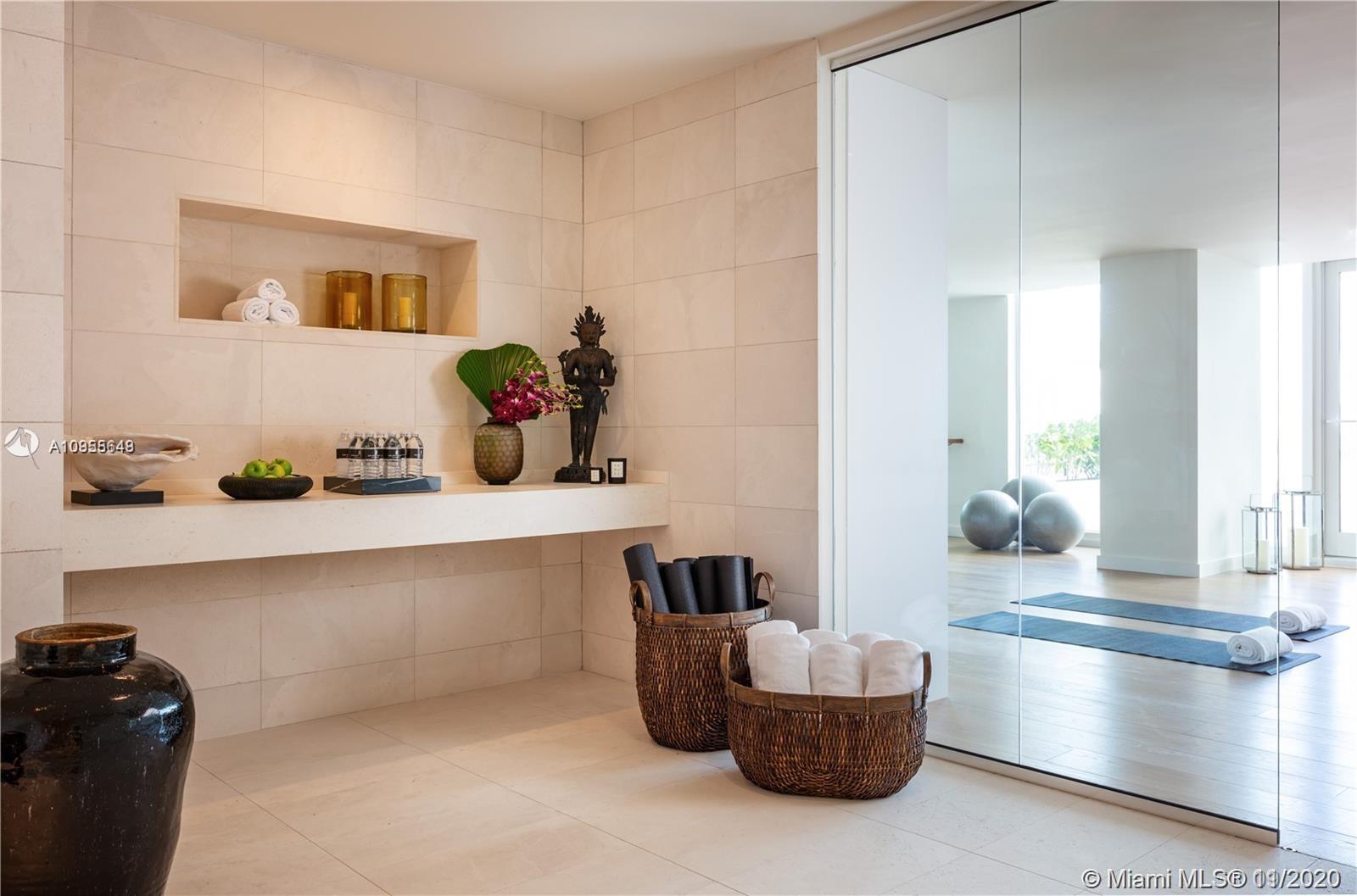 Ritz Carlton Residences - Residential