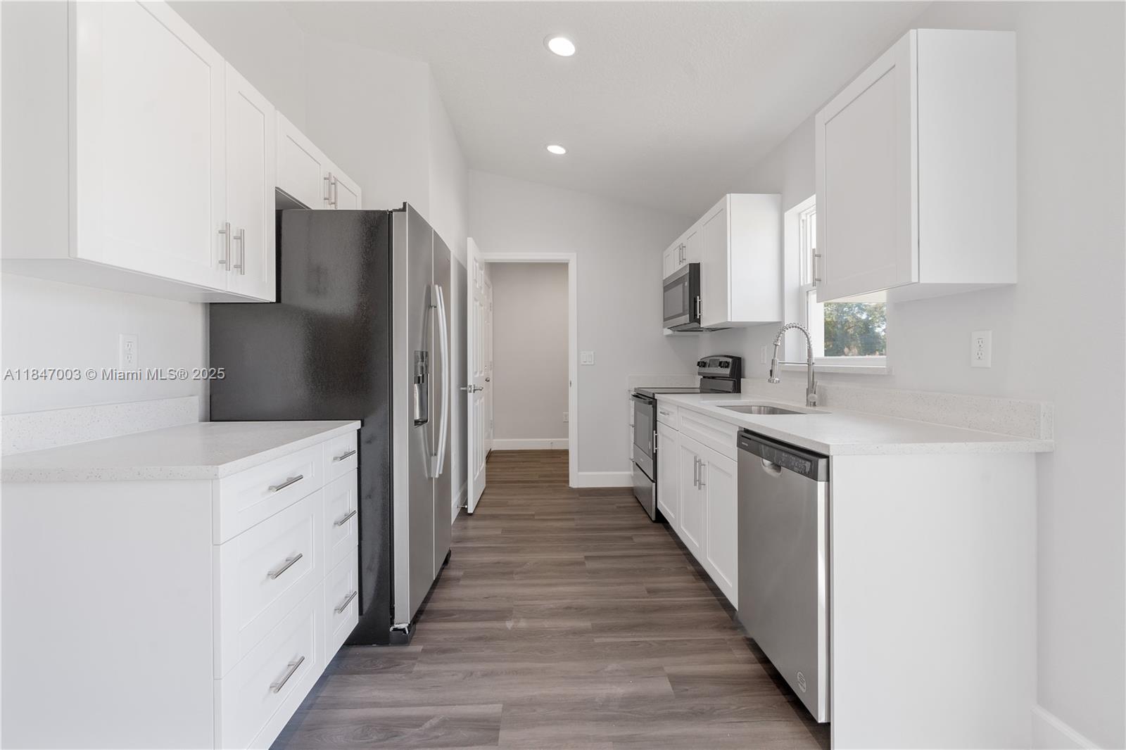 RAINBOW PARK HOMES - Residential
