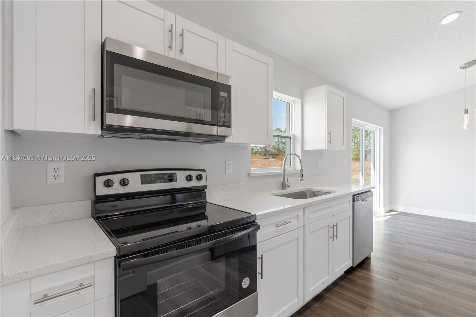 RAINBOW PARK HOMES - Residential