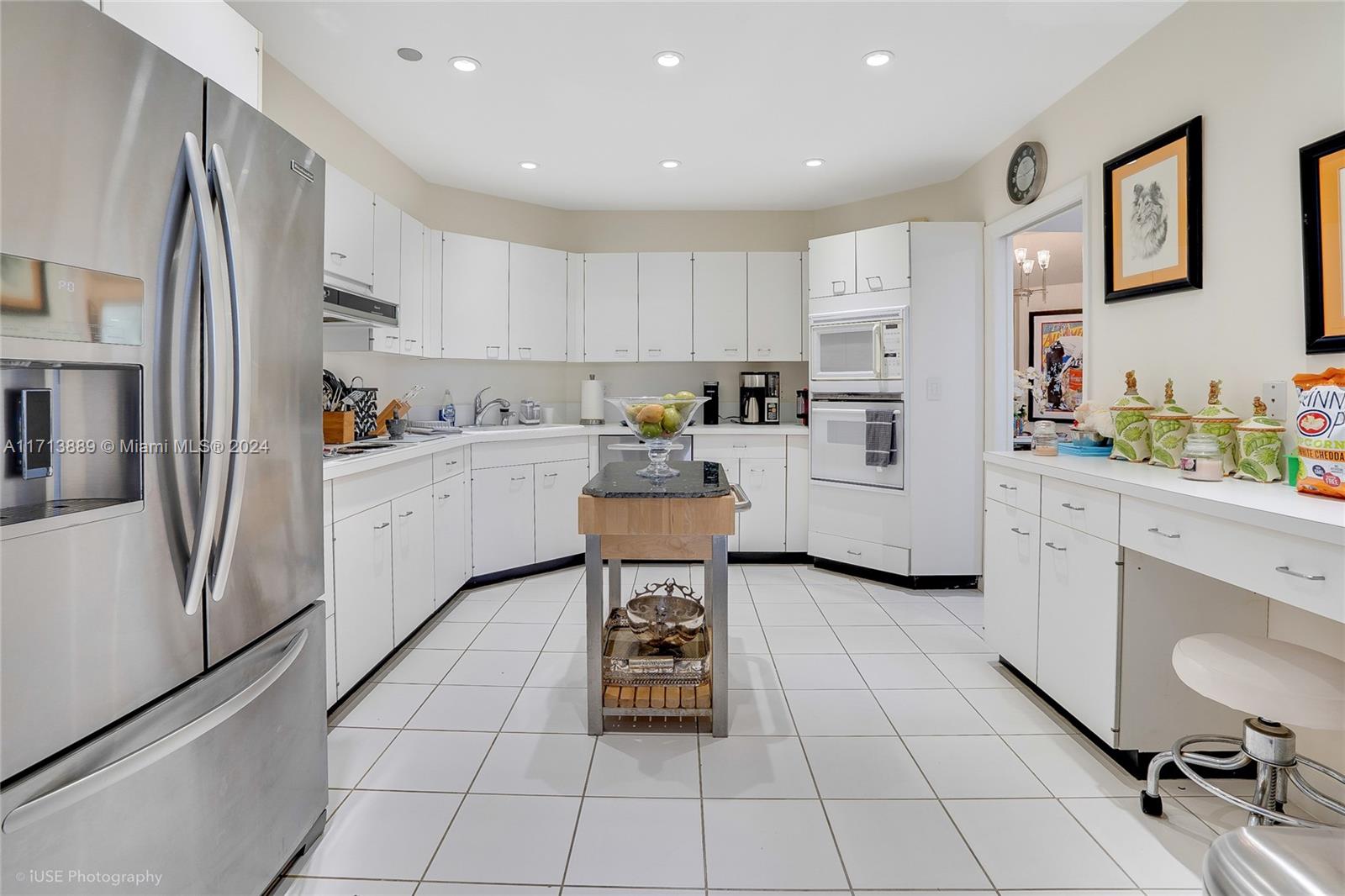 2100 COND AT SLOANS CURVE - Residential Lease