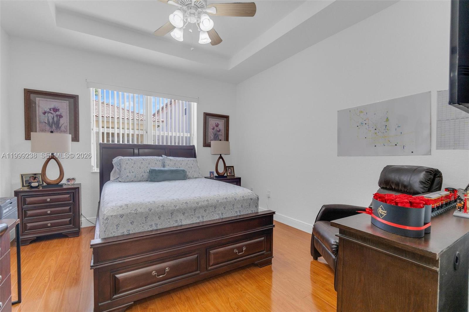 PORTOFINO PALMS - Residential