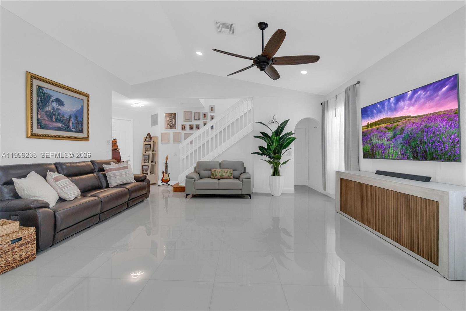 PORTOFINO PALMS - Residential