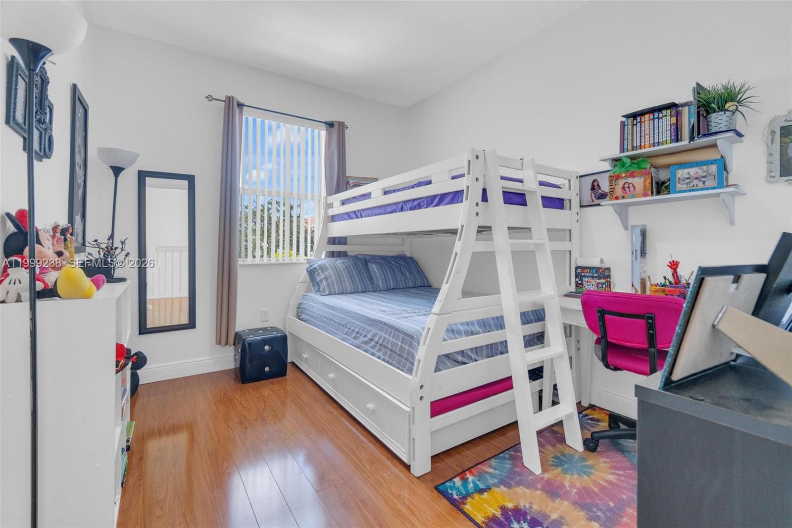 PORTOFINO PALMS - Residential