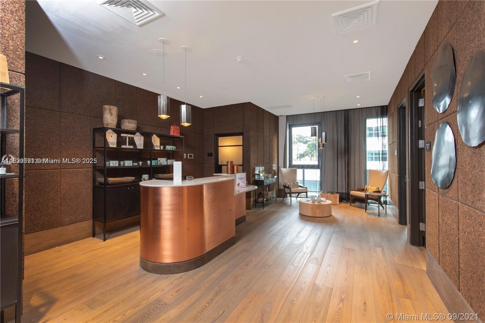 3401 MIDTOWN CONDO - Residential