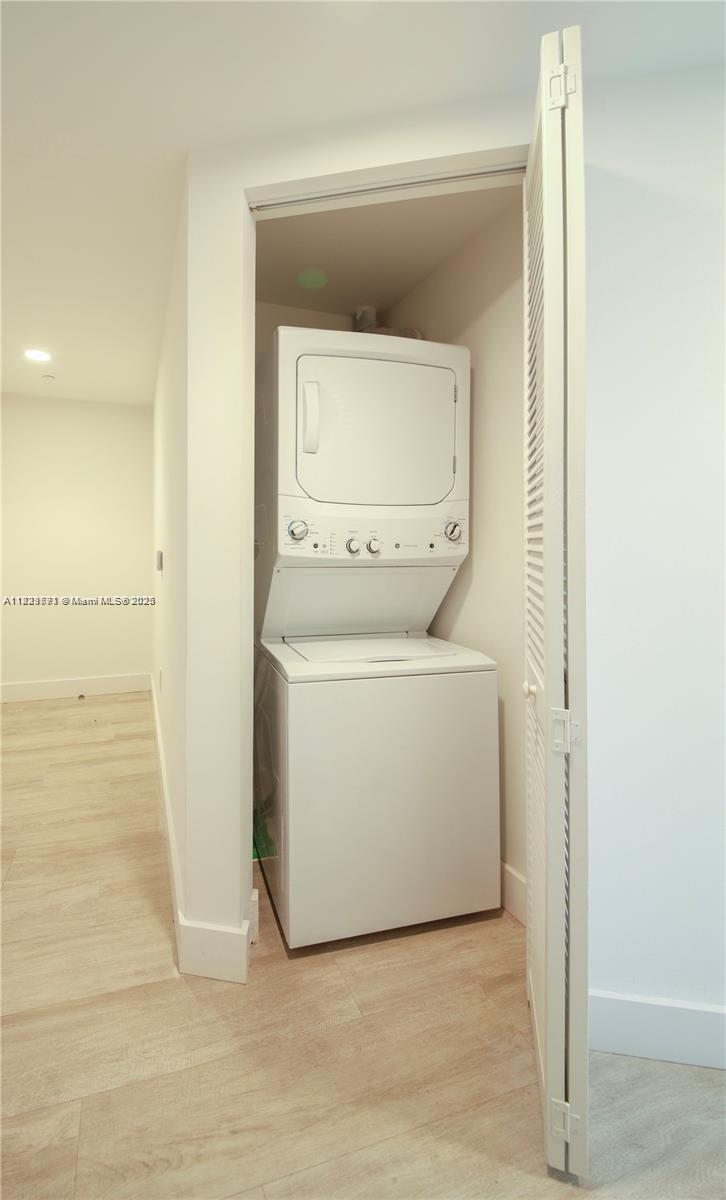 3401 MIDTOWN CONDO - Residential